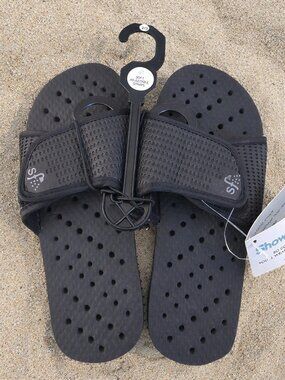 Showaflops Shower Camp Pool Dorm Water Sandals Slides NEW with tags